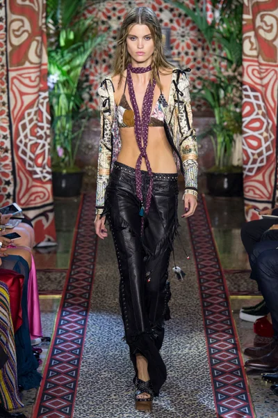 Look 61